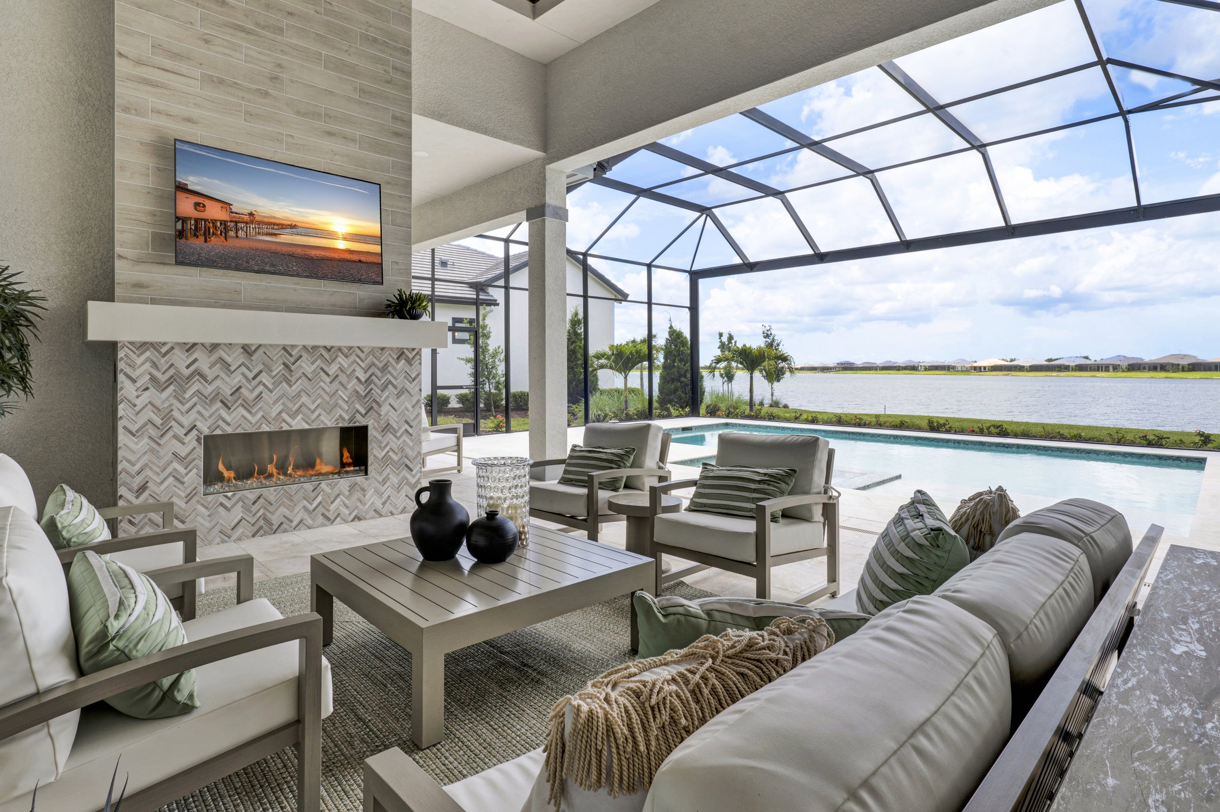 Lakefront lanai with fireplace